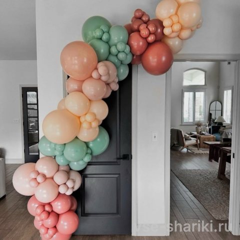 Гирлянда из пастельных шаров разной величины, 4 метра