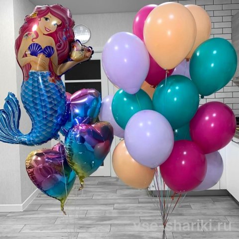 Связка из 18 разноцветных шаров с русалочкой и тремя сердцами