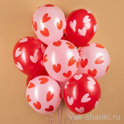 Шар с сердечками в стиле скетча, красный или розовый