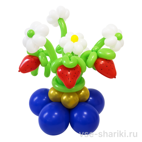 Букет из шаров с белыми ромашками и клубникой