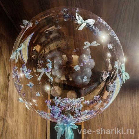 Шар баблс с искусственными цветами внутри и атласными бантами
