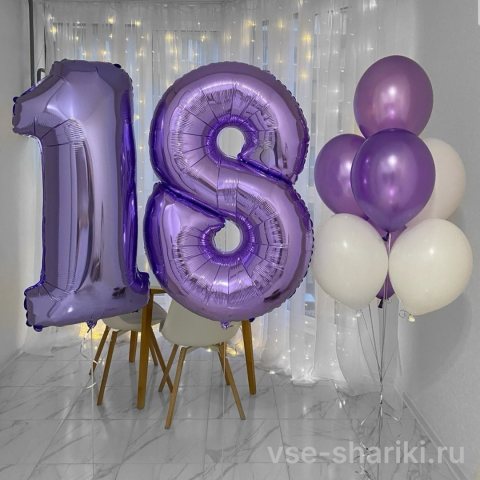 Фонтан на совершеннолетие с сиреневыми цифрами 1 и 8