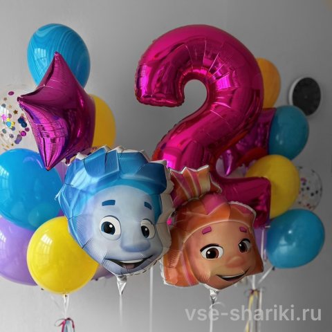 Композиция с головами Нолика и Симки, цифрой и 16 шарами