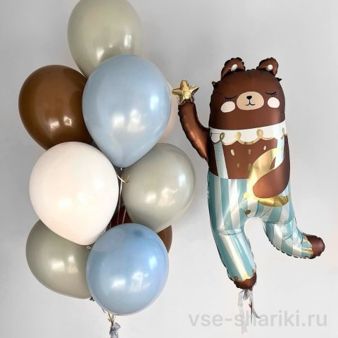 Фонтан с медвежонком и десятью шарами спокойных оттенков