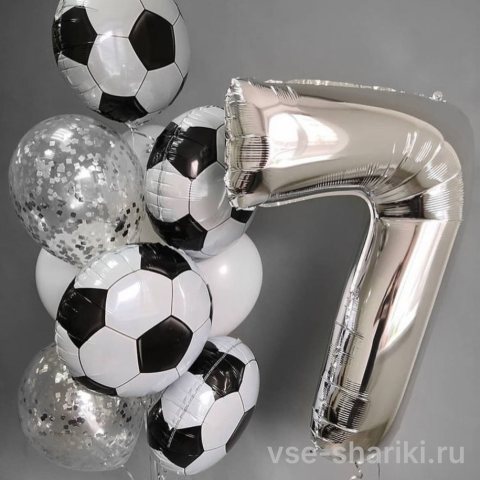 Фонтан с цифрой в серебристо-белой гамме для юного футболиста