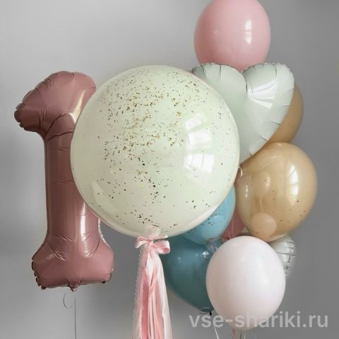 Фонтан на годик: пастельные шары, сердца и шар с конфетти