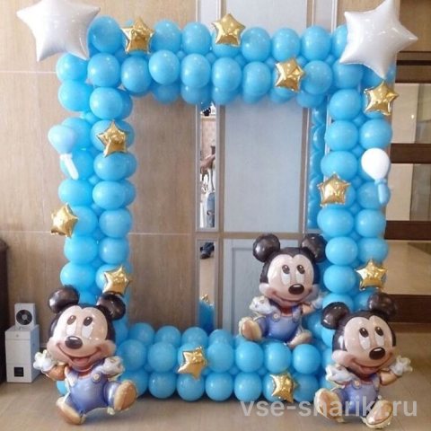 Фоторамка 1,5×2 м с тремя фигурами Микки Мауса и звёздами