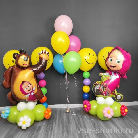 Композиция с героями «Маши и Медведя», фонтаном и смайликами